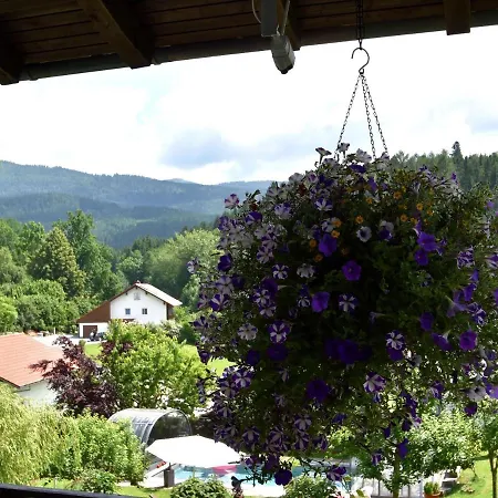 Apartman Spacious In With A Balcony Drachselsried